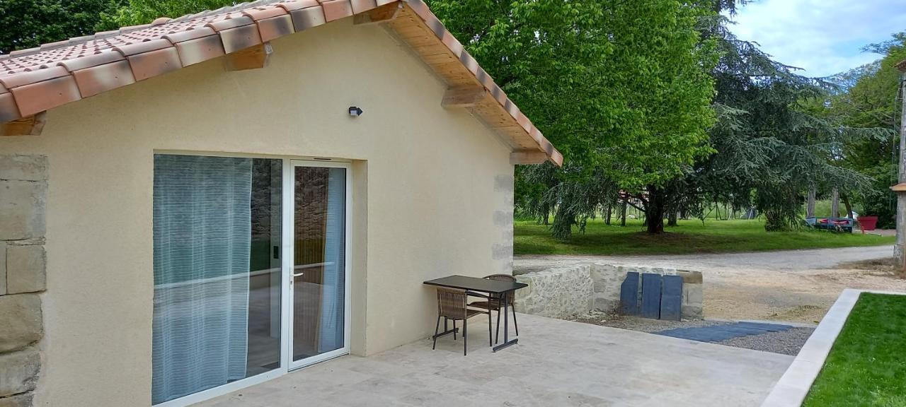 L'Atelier D'Andre Bed & Breakfast Monbahus Exterior photo